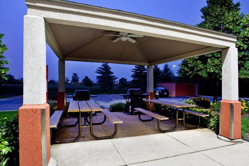 Sonesta Simply Suites Chicago Libertyville Bagian luar foto