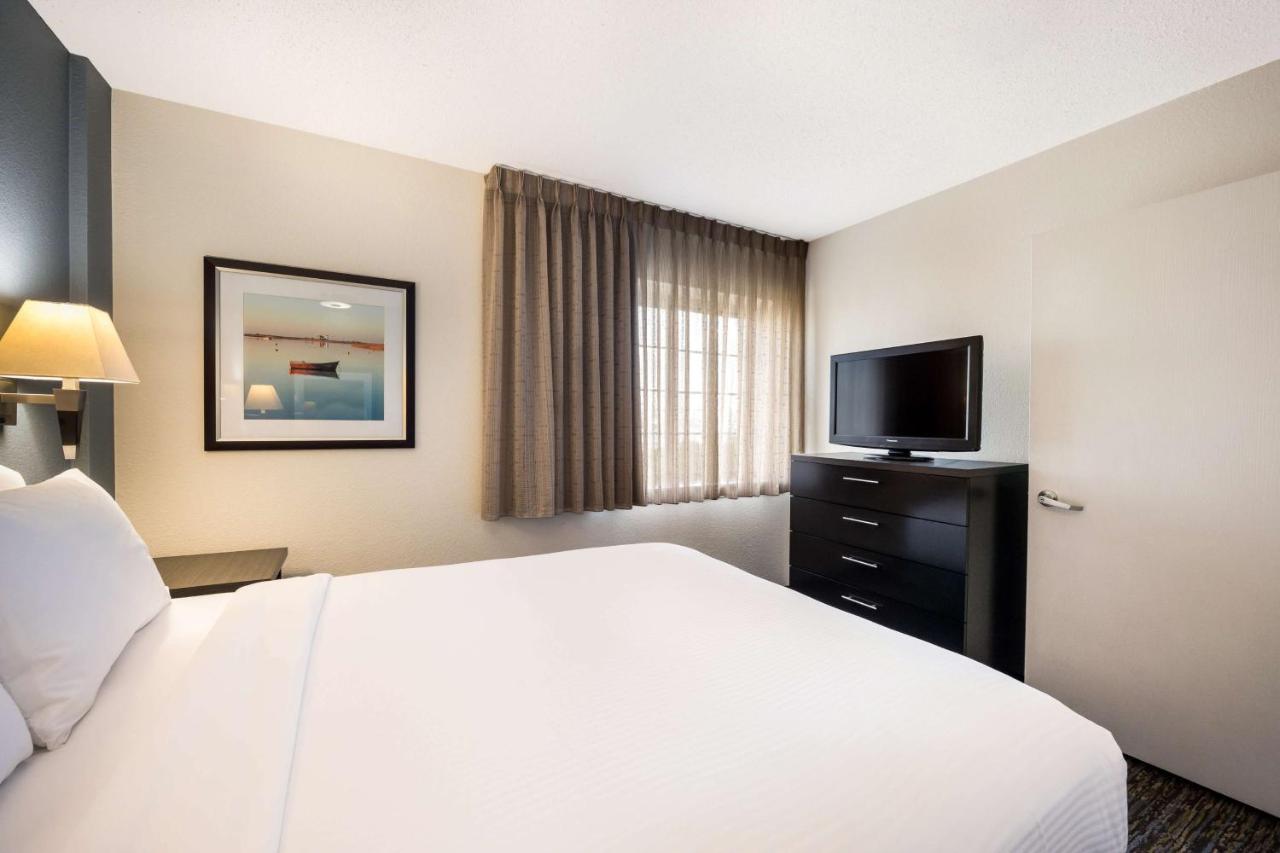 Sonesta Simply Suites Chicago Libertyville Bagian luar foto